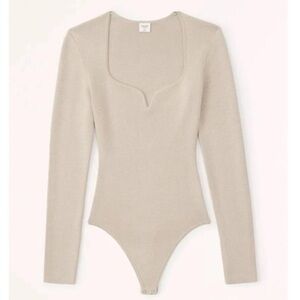 Abercrombie Sweetheart Sweater
Bodysuit